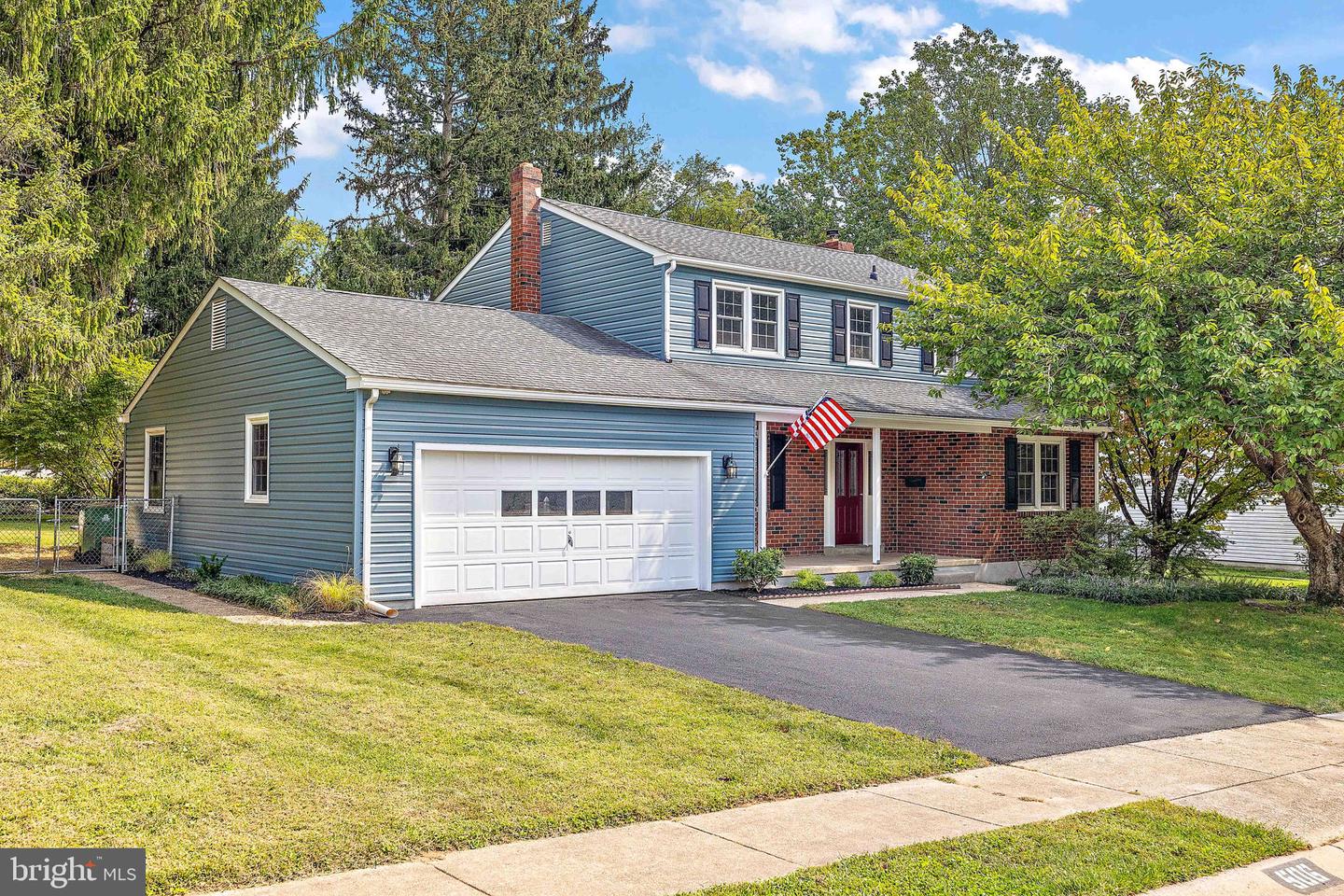 506 CAMBRIDGE Dr NEWARK, DE 19711