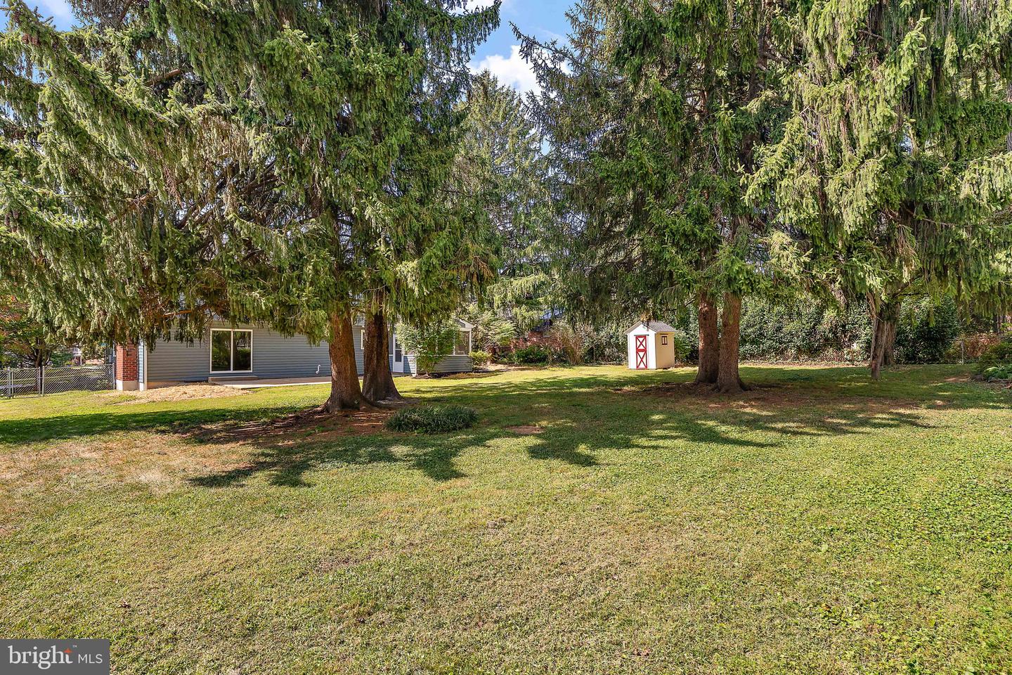 506 CAMBRIDGE Dr NEWARK, DE 19711