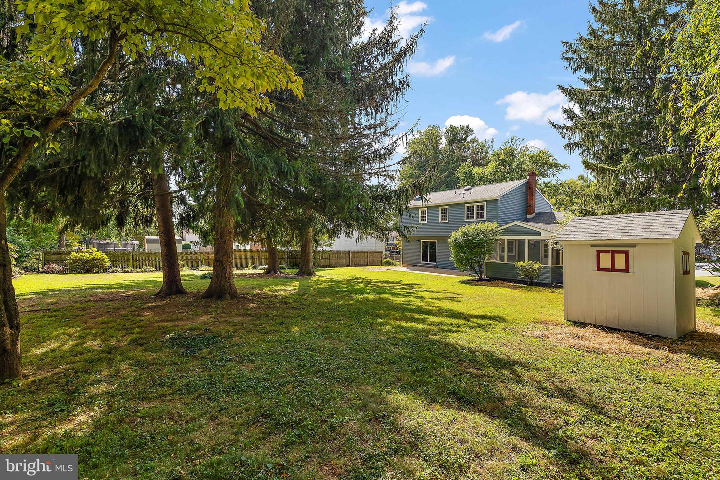 506 CAMBRIDGE Dr NEWARK, DE 19711