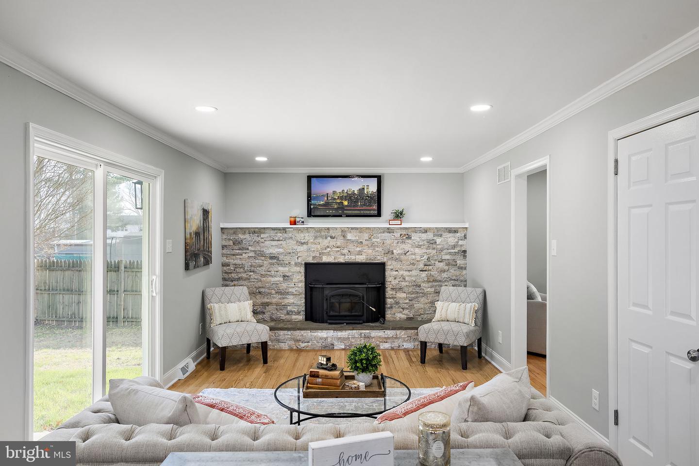 506 CAMBRIDGE Dr NEWARK, DE 19711