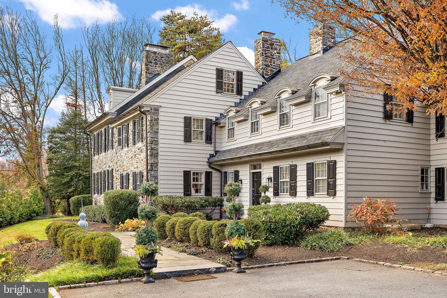 302 STONE Brk Dr WILMINGTON, DE 19807