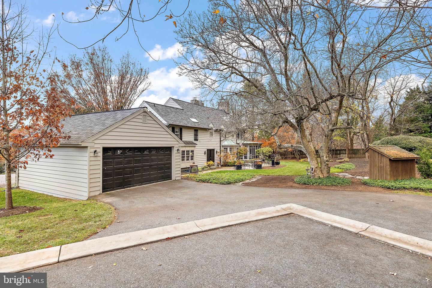 302 STONE Brk Dr WILMINGTON, DE 19807