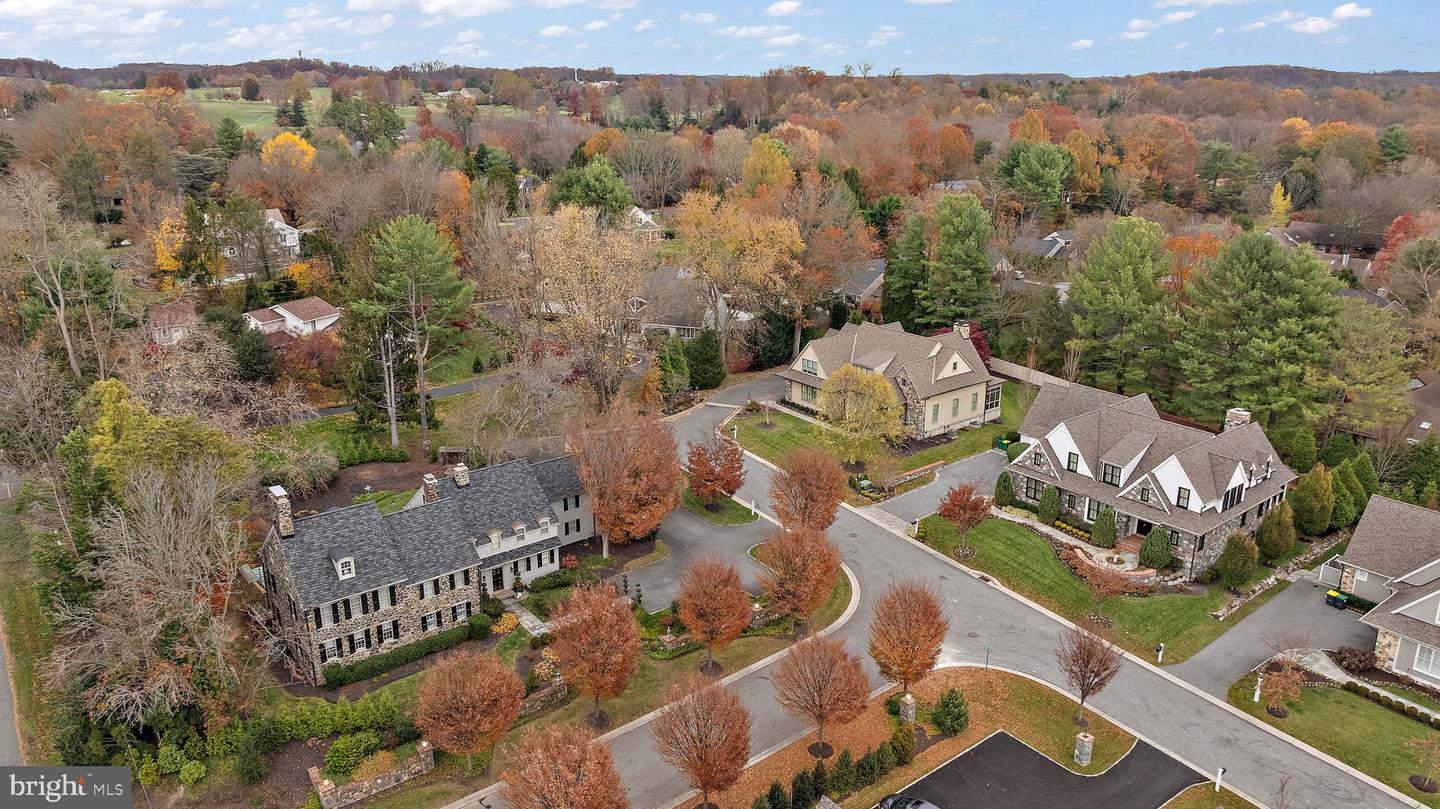 302 STONE Brk Dr WILMINGTON, DE 19807