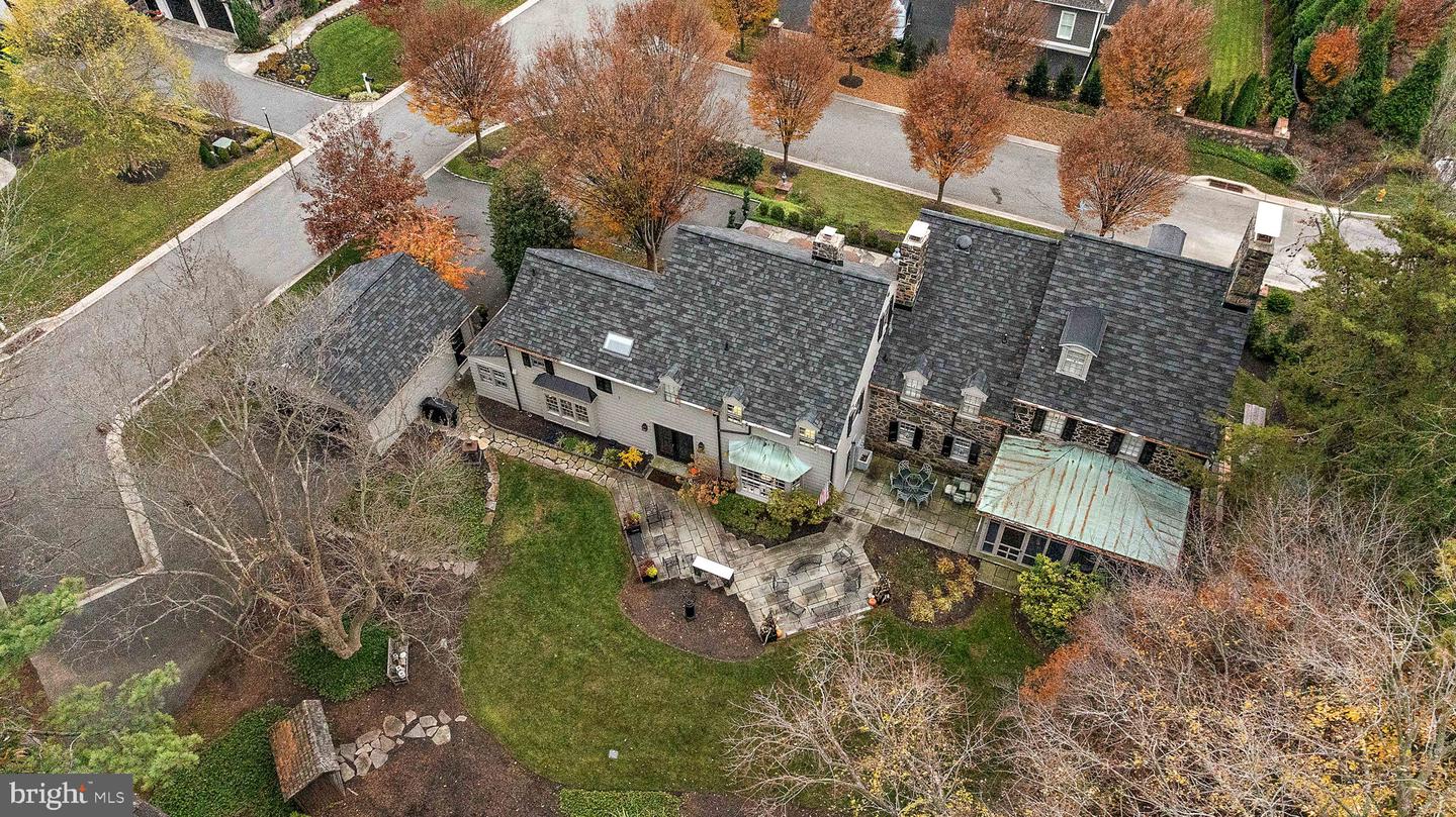 302 STONE Brk Dr WILMINGTON, DE 19807