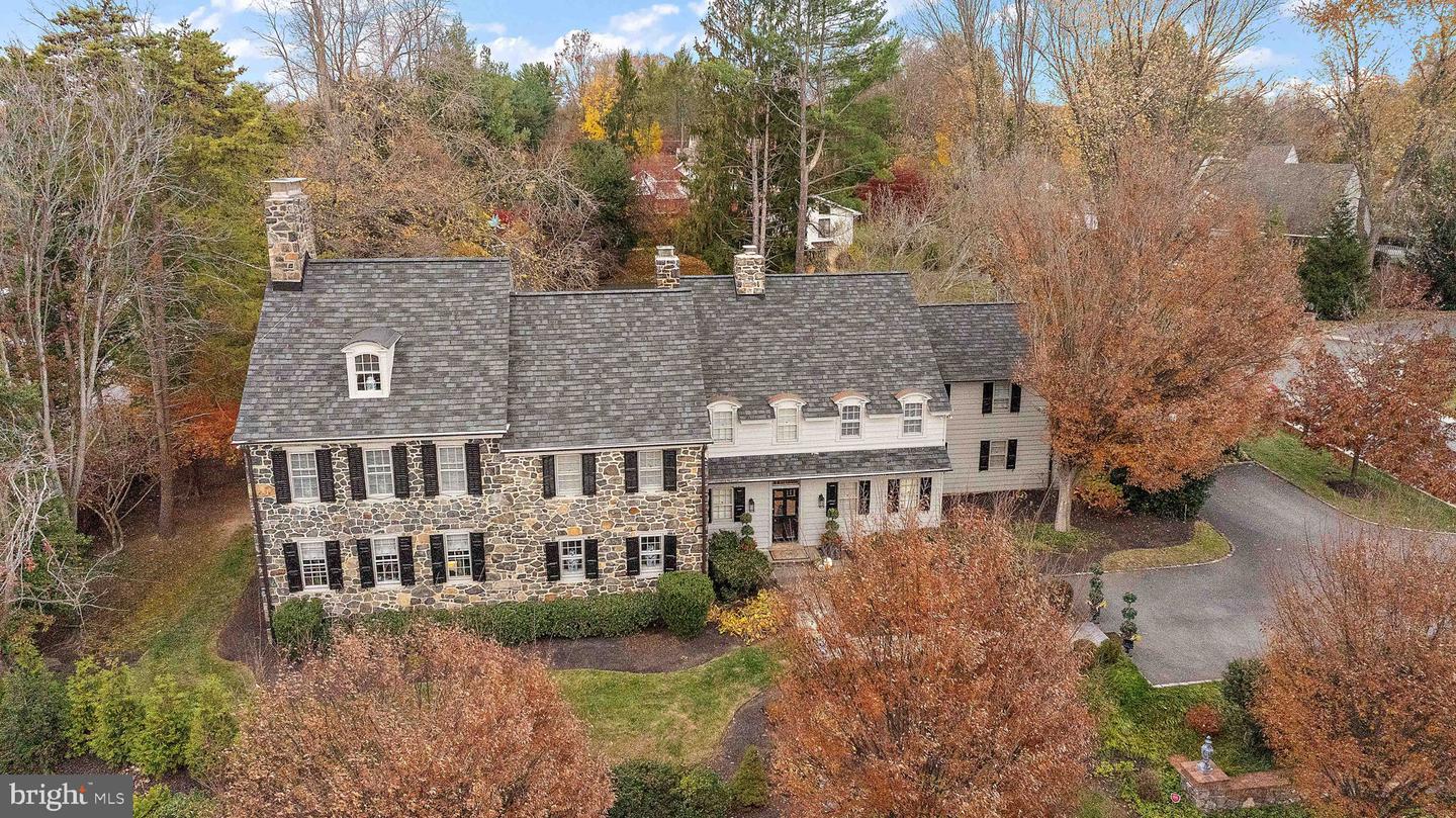 302 STONE Brk Dr WILMINGTON, DE 19807