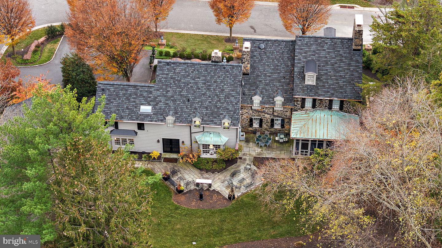 302 STONE Brk Dr WILMINGTON, DE 19807