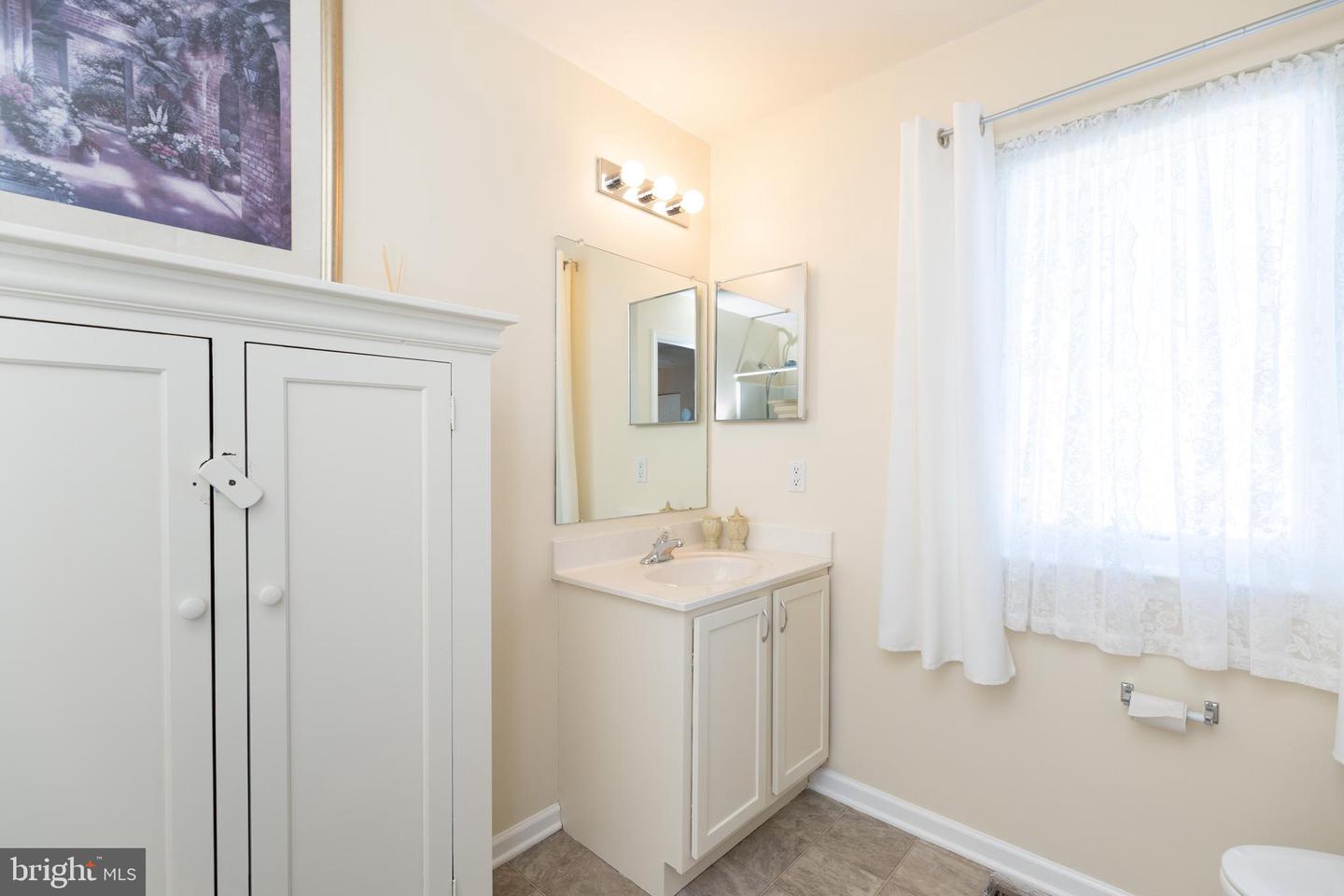 32 SALERNO Dr SMYRNA, DE 19977