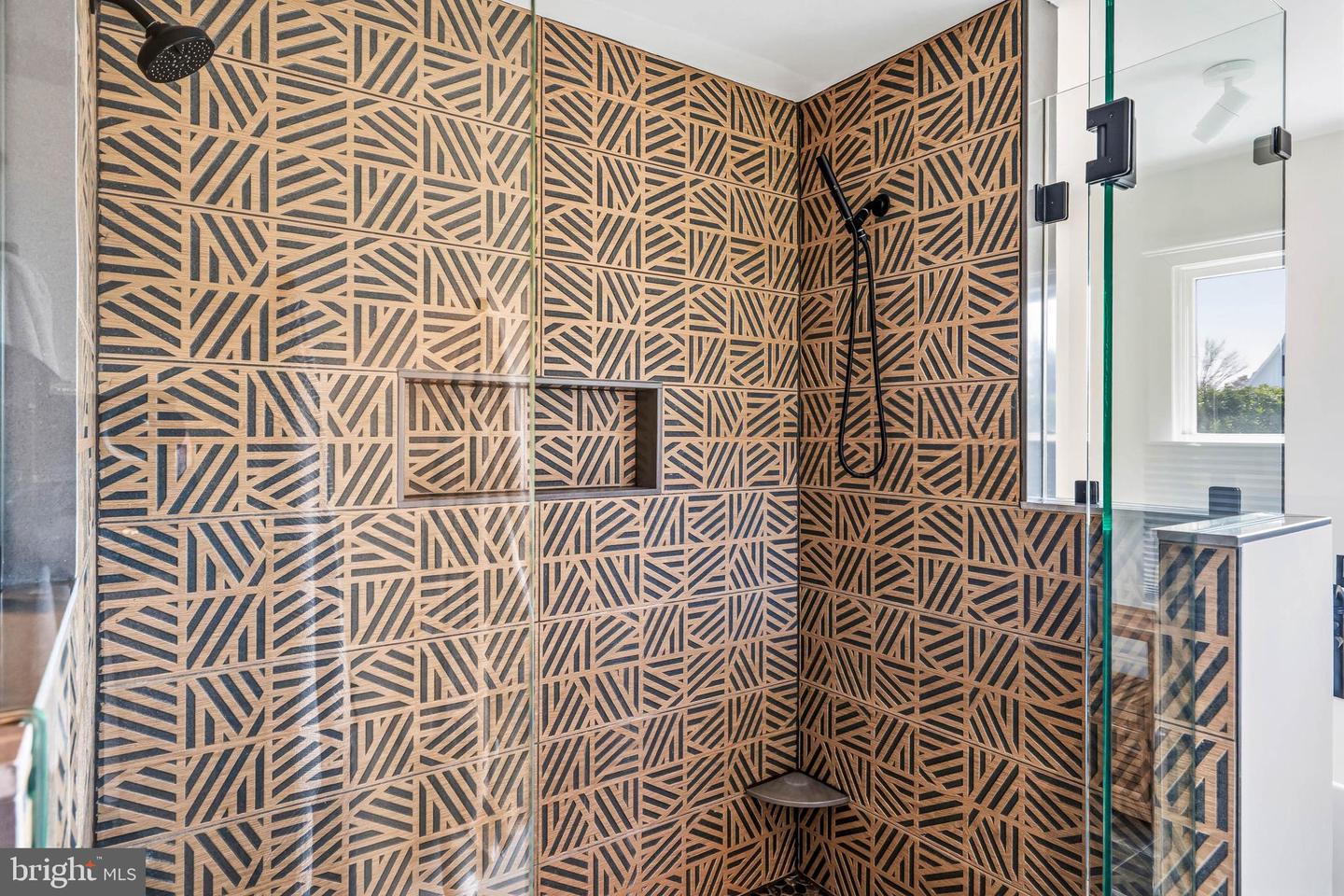 93 GLADE Cir W REHOBOTH BEACH, DE 19971