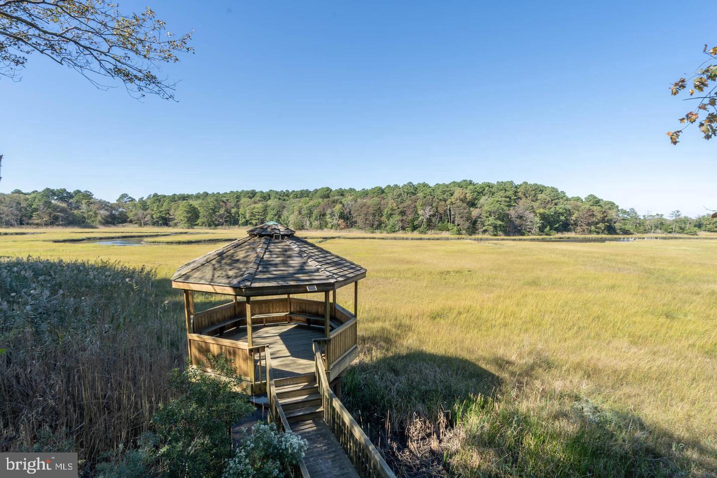 93 GLADE Cir W REHOBOTH BEACH, DE 19971