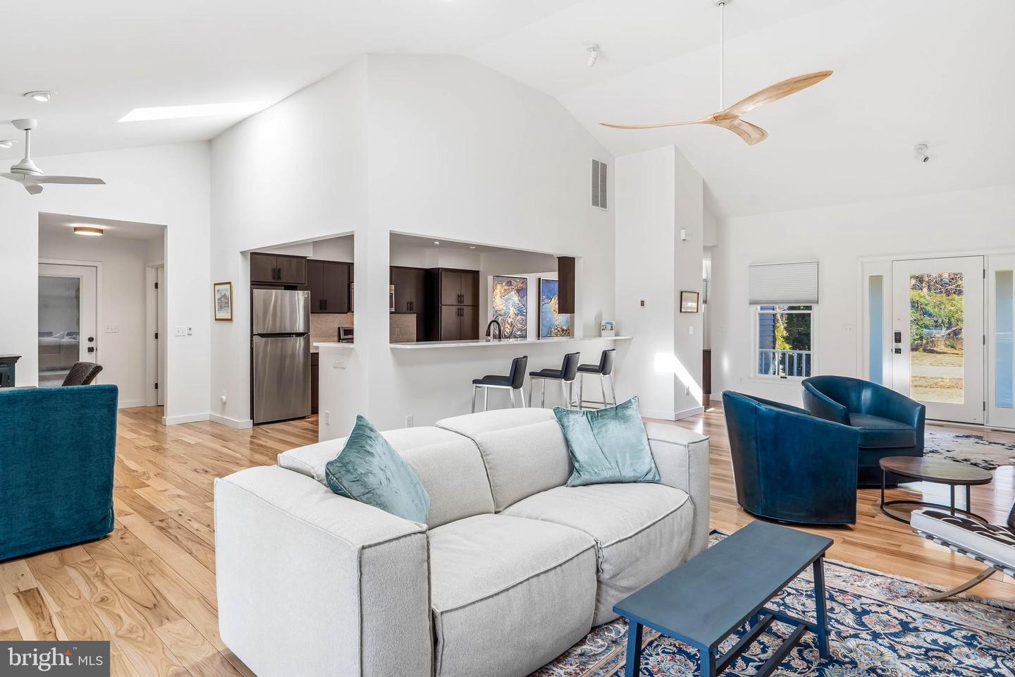 93 GLADE Cir W REHOBOTH BEACH, DE 19971