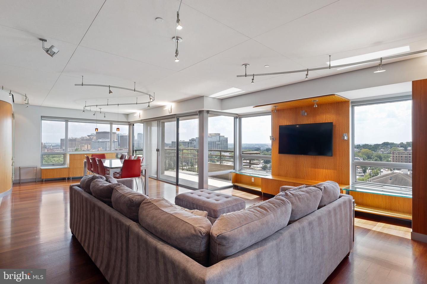 1100 LOVERING Ave #1304/1306 WILMINGTON, DE 19806