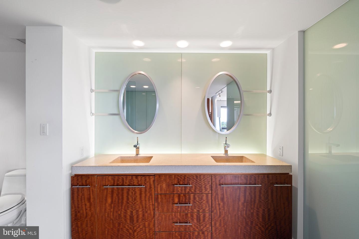 1100 LOVERING Ave #1304/1306 WILMINGTON, DE 19806