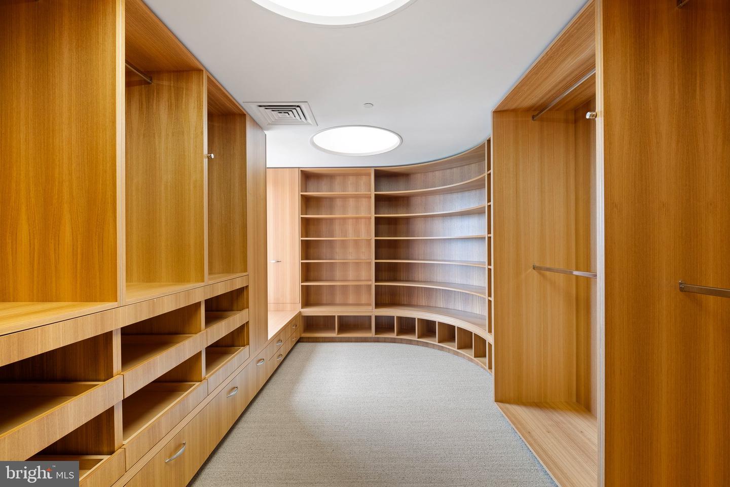 1100 LOVERING Ave #1304/1306 WILMINGTON, DE 19806