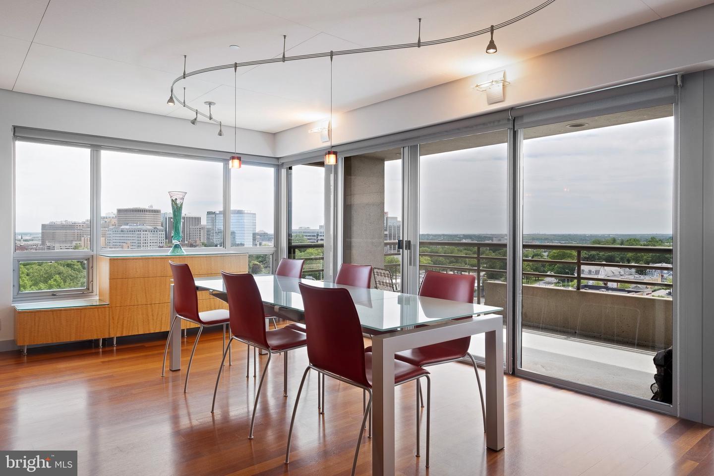 1100 LOVERING Ave #1304/1306 WILMINGTON, DE 19806