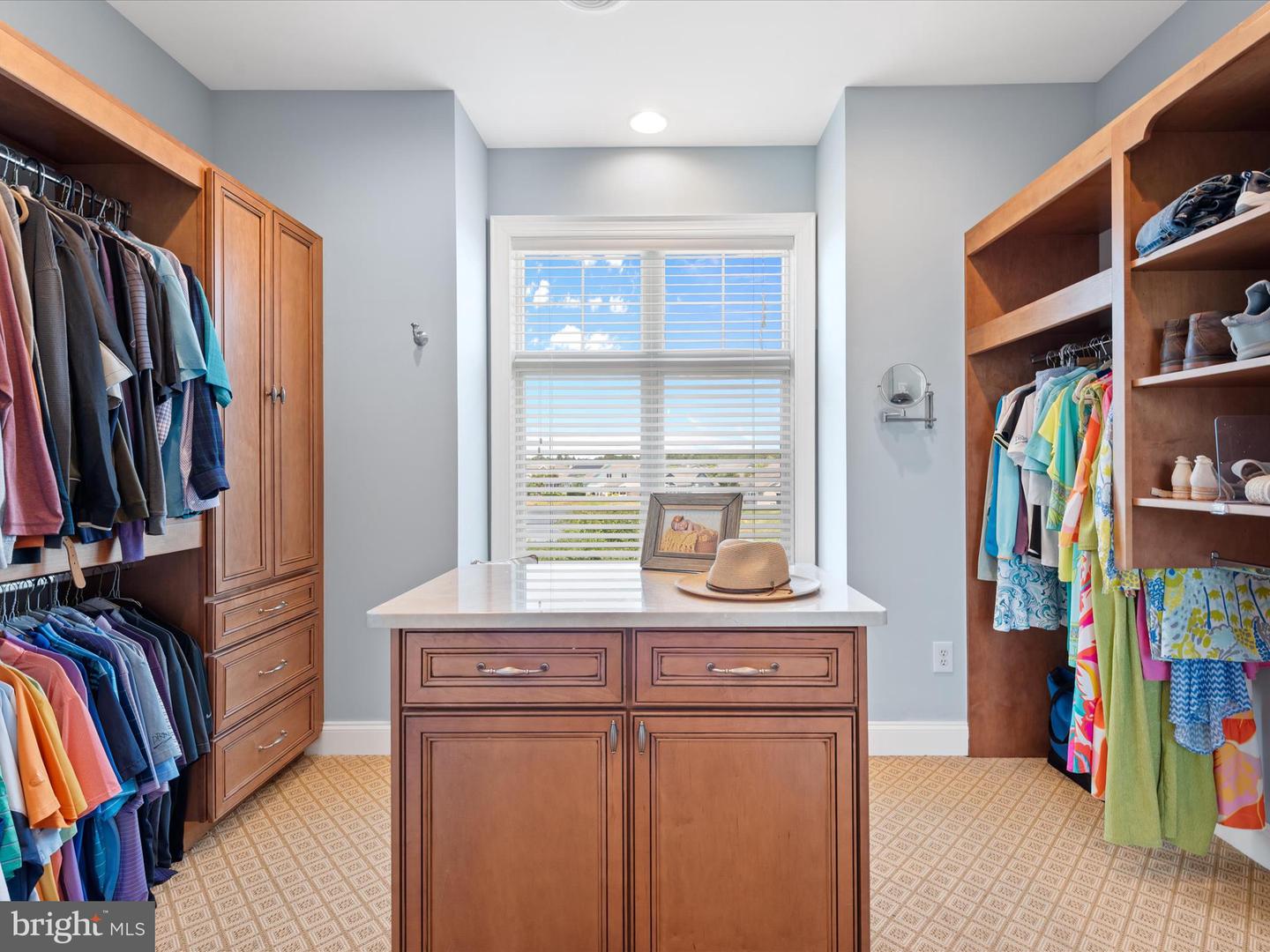 33442 MARINA BAY Cir MILLSBORO, DE 19966