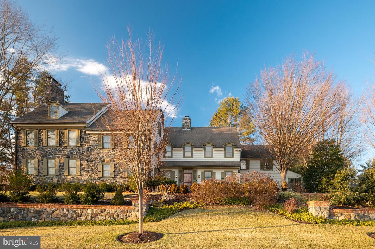 302 STONE BROOK