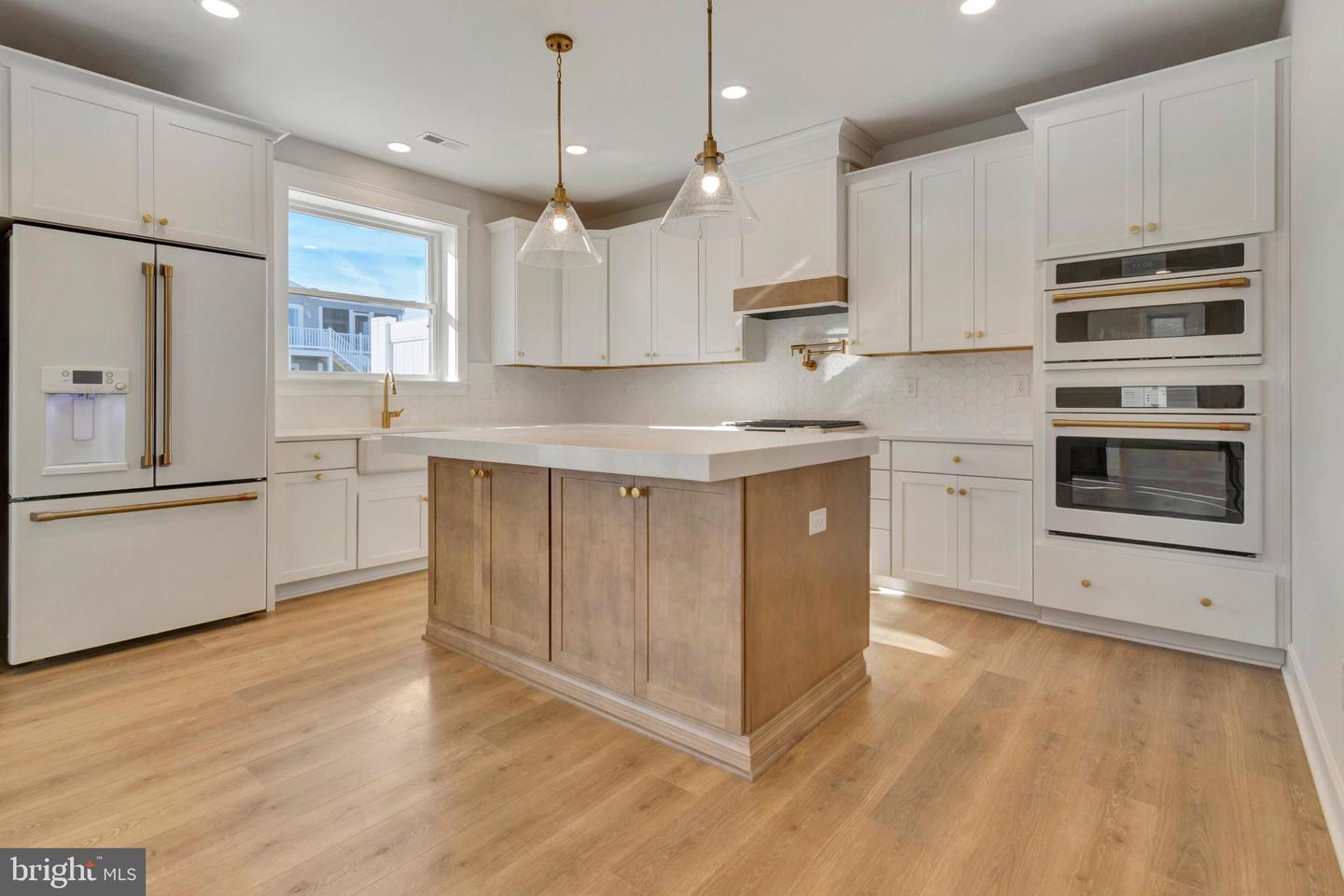 24 W ATLANTIC St FENWICK ISLAND, DE 19944