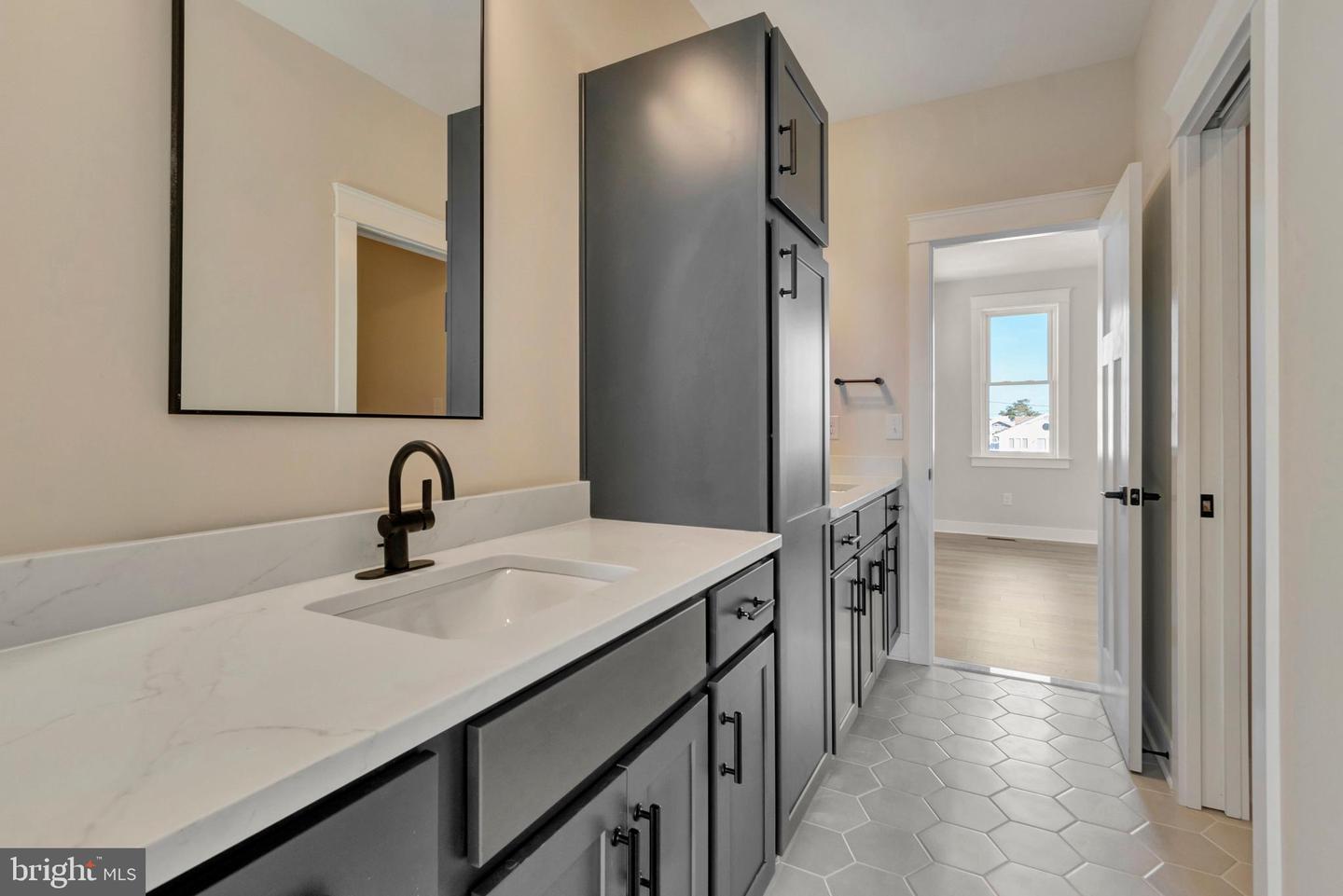 24 W ATLANTIC St FENWICK ISLAND, DE 19944