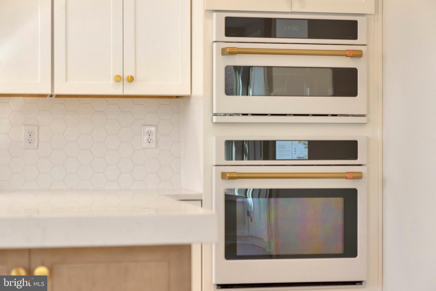 24 W ATLANTIC St FENWICK ISLAND, DE 19944