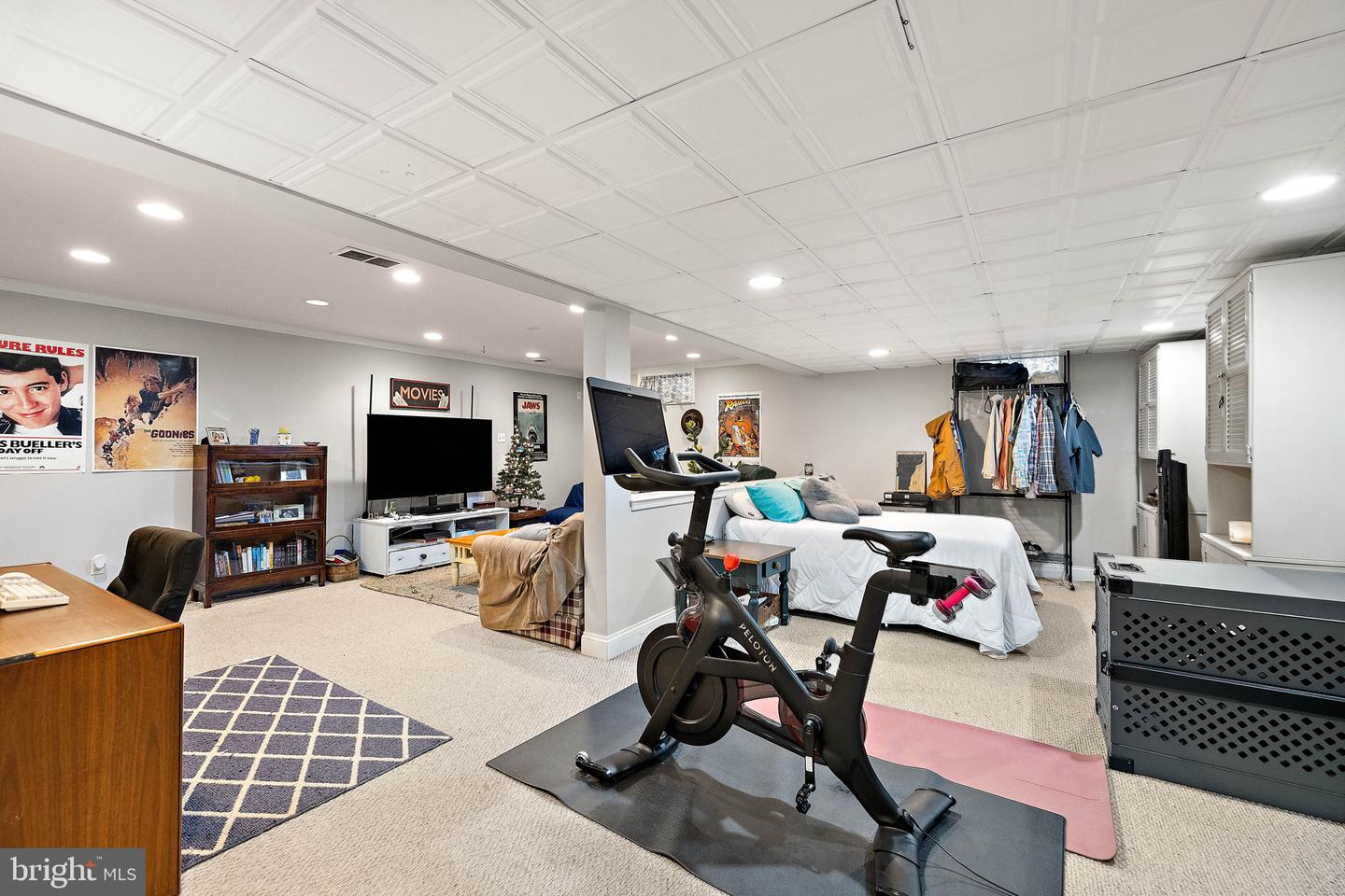 809 CHRISTOPHER Ct HOCKESSIN, DE 19707