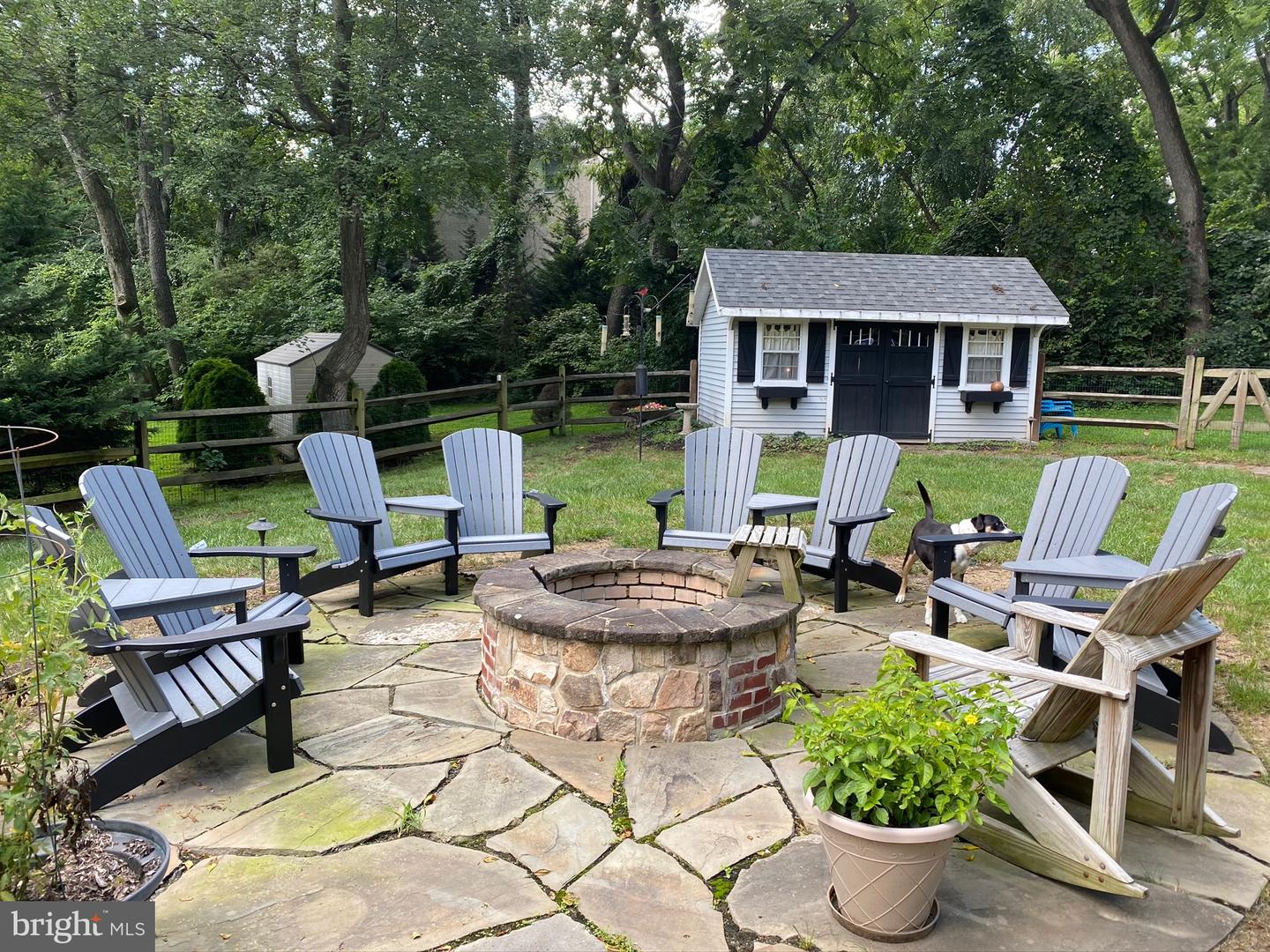 809 CHRISTOPHER Ct HOCKESSIN, DE 19707