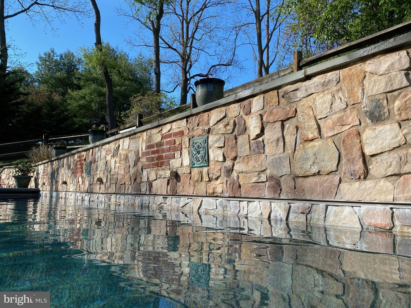 809 CHRISTOPHER Ct HOCKESSIN, DE 19707