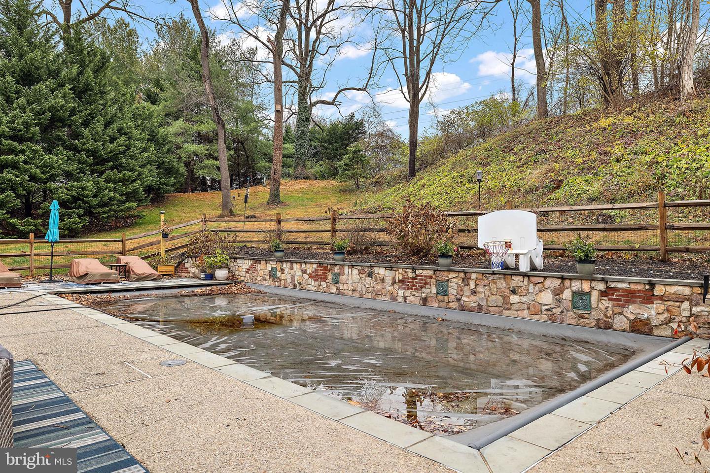 809 CHRISTOPHER Ct HOCKESSIN, DE 19707