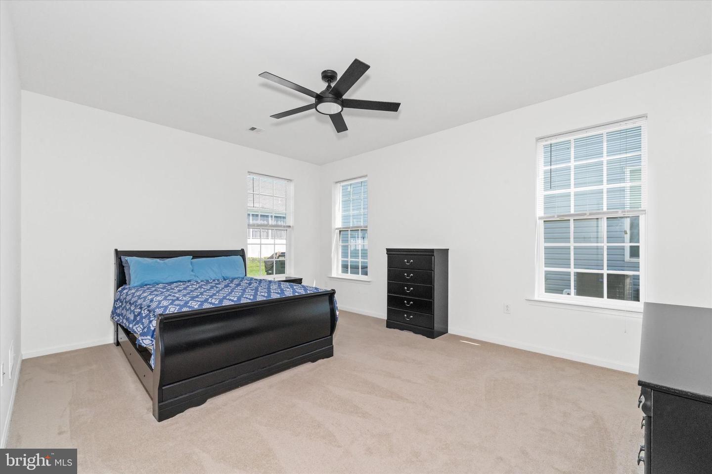 125 E CLARENDON Dr SMYRNA, DE 19977