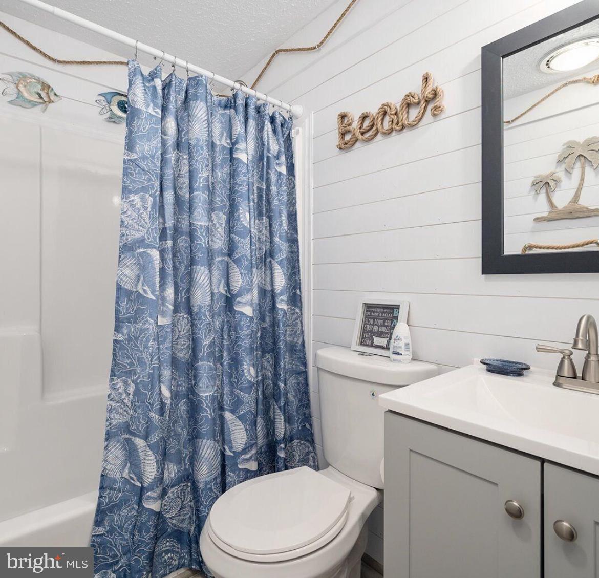 17 143RD St #102 OCEAN CITY, MD 21842