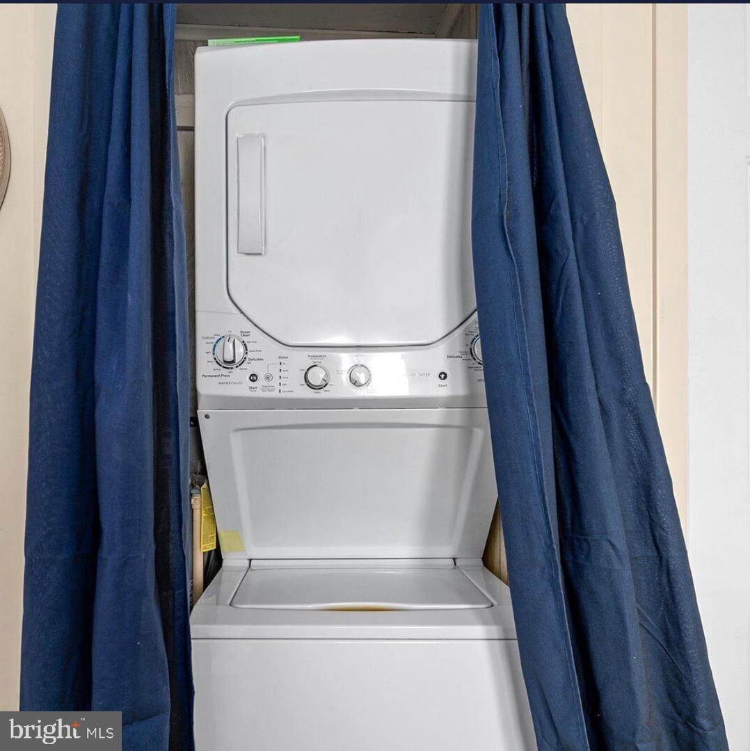 17 143RD St #102 OCEAN CITY, MD 21842