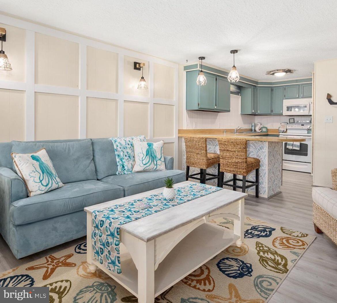 17 143RD St #102 OCEAN CITY, MD 21842