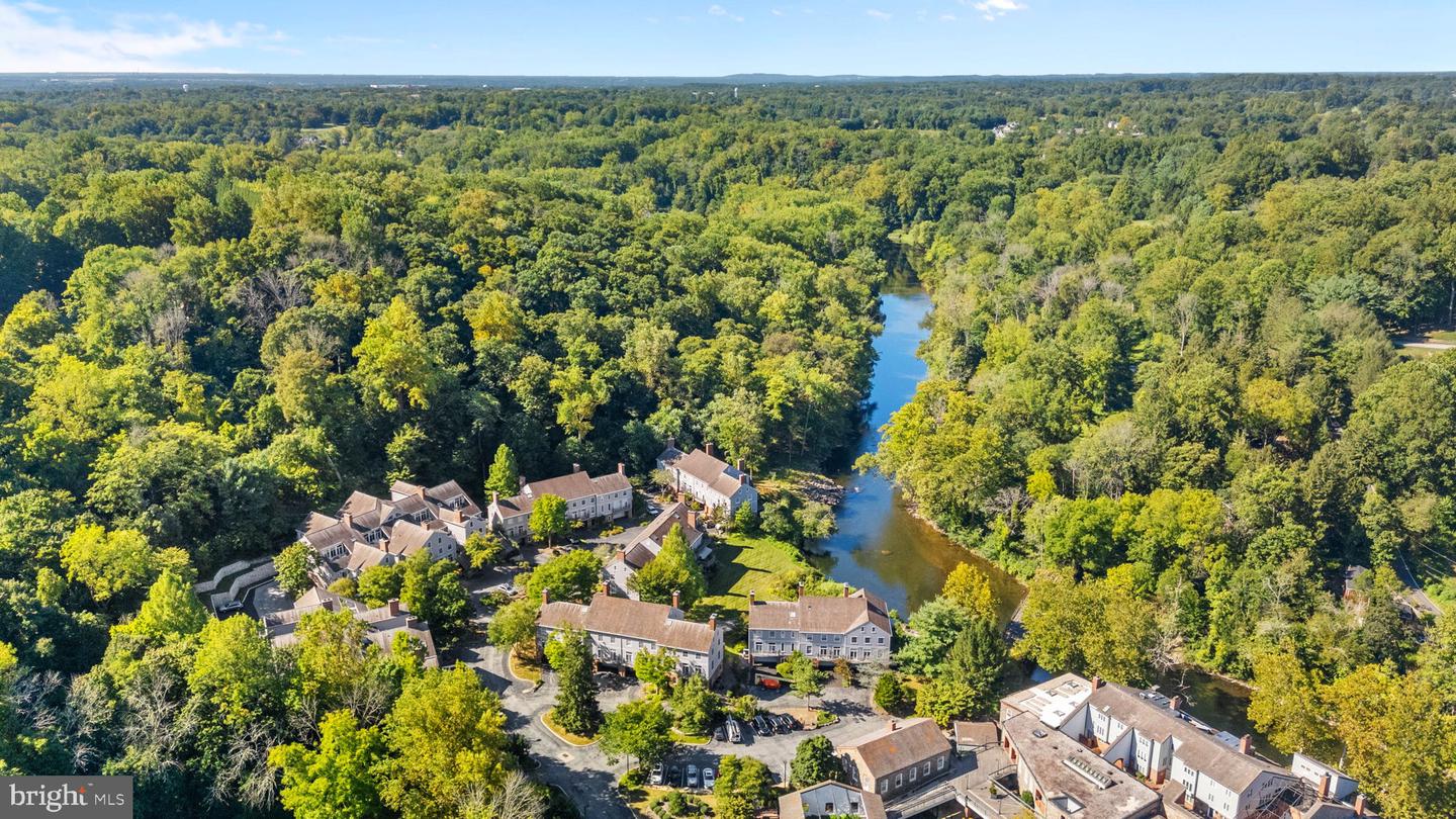 44 MILLSTONE Ln ROCKLAND, DE 19732