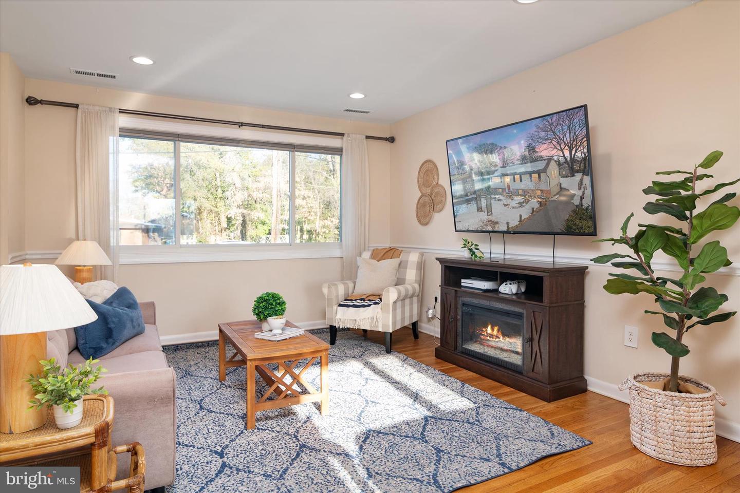 1045 SAINT MARGARETS Dr ANNAPOLIS, MD 21409