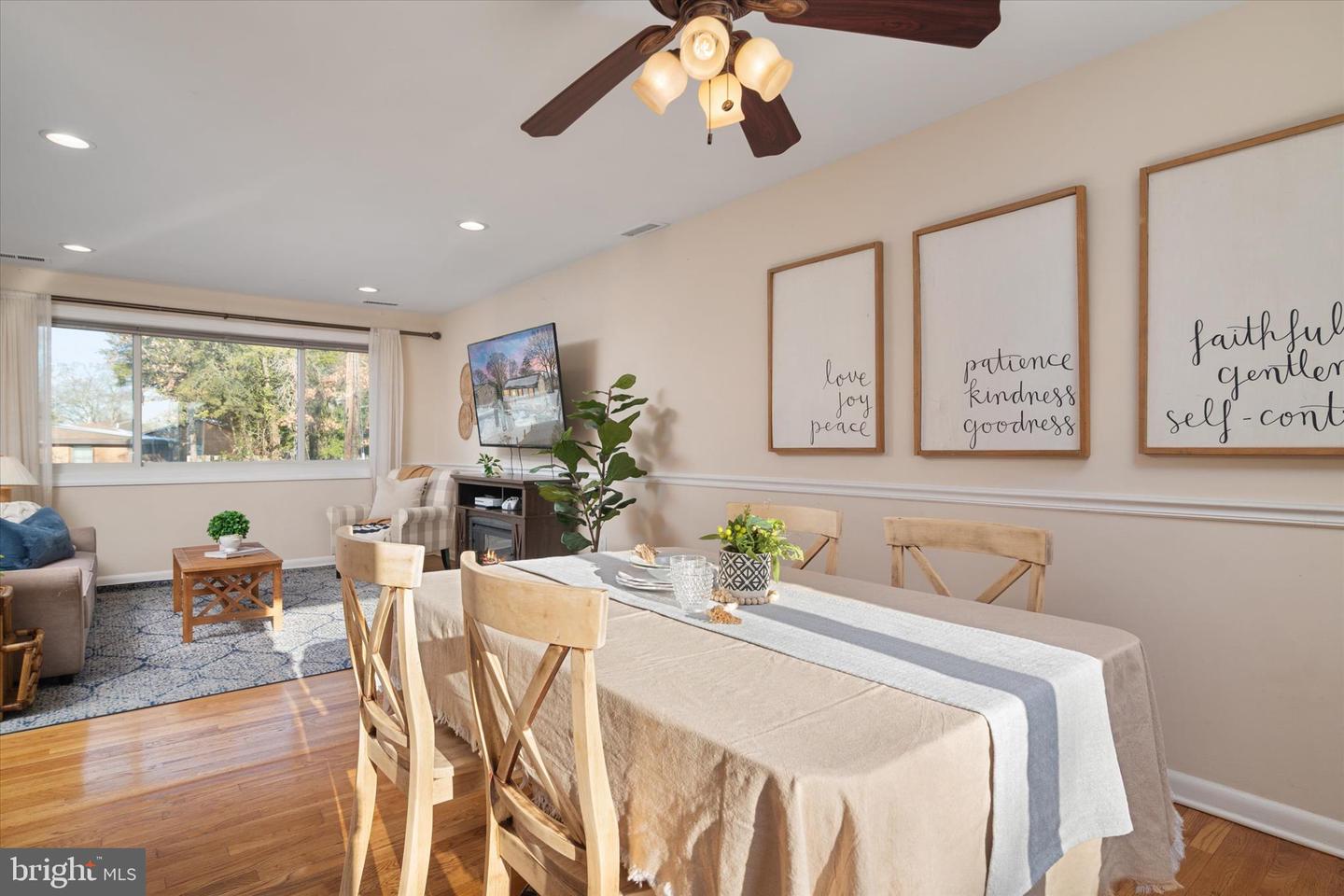 1045 SAINT MARGARETS Dr ANNAPOLIS, MD 21409