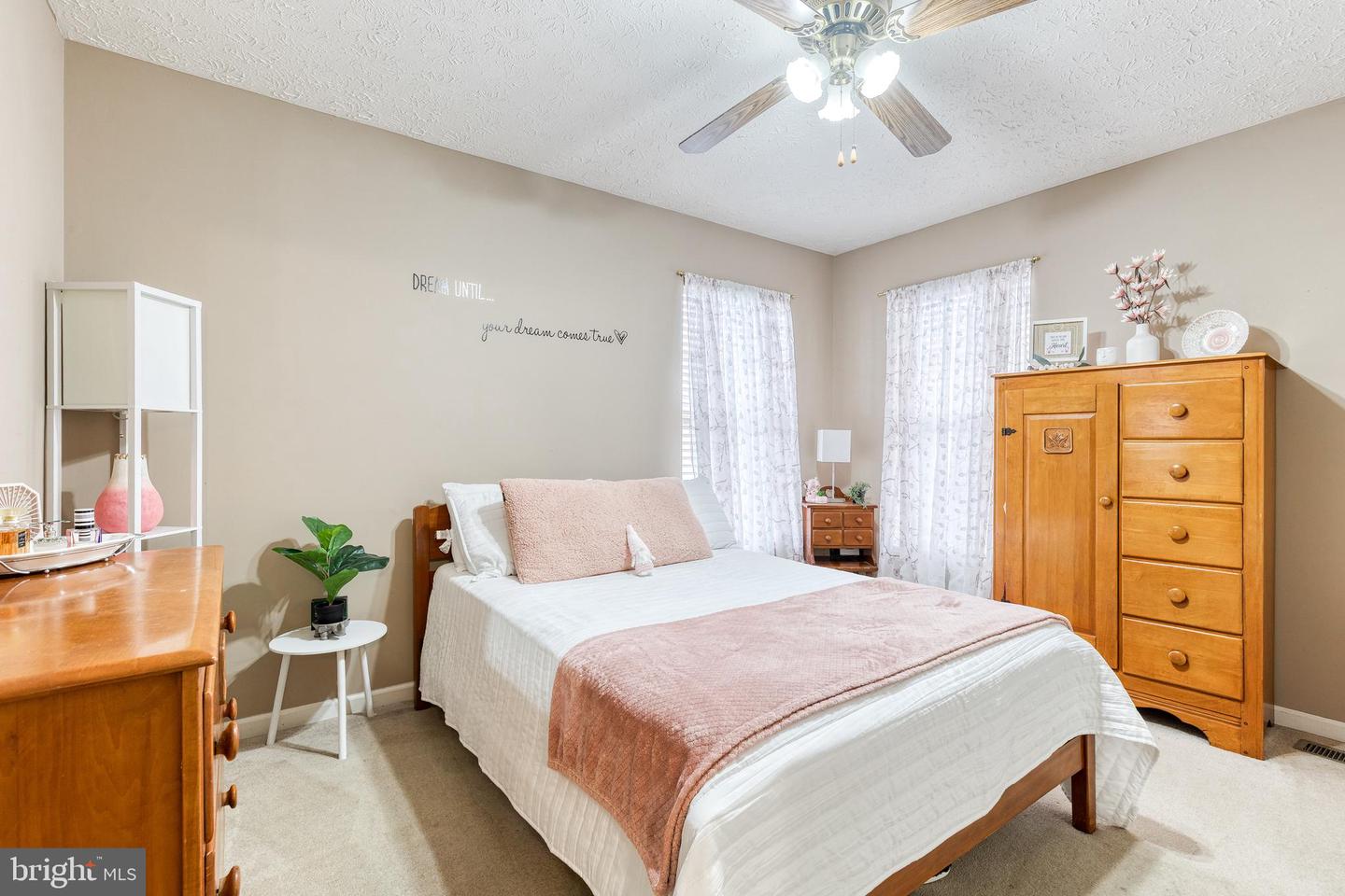 2970 SIWANOY Dr EDGEWOOD, MD 21040