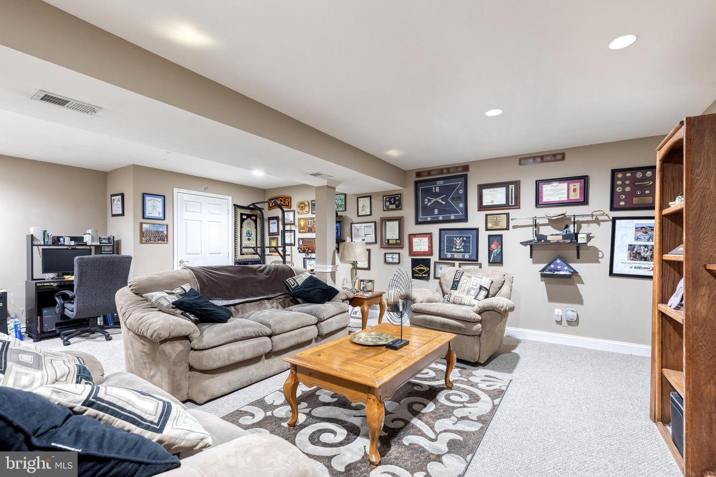 2970 SIWANOY Dr EDGEWOOD, MD 21040