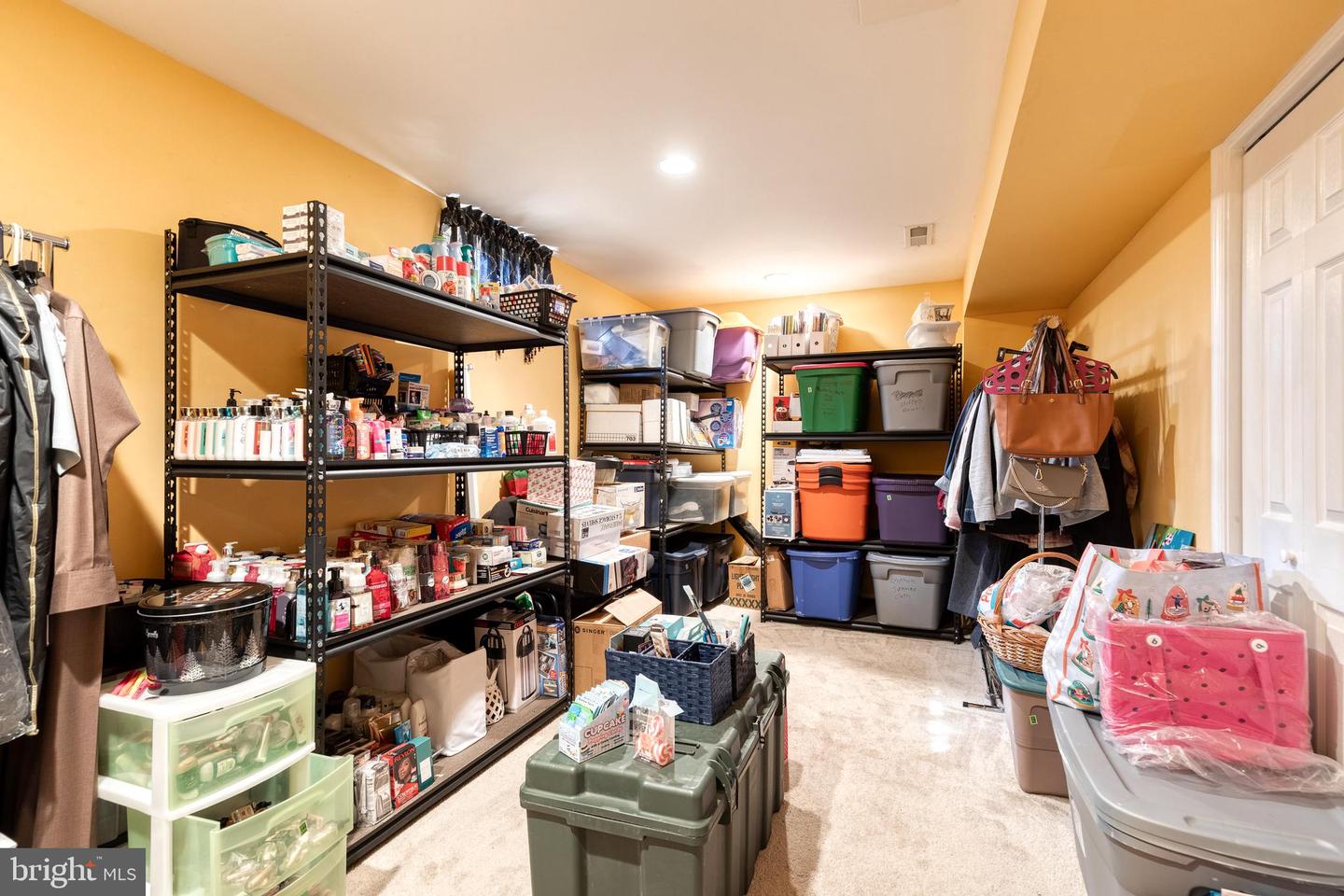 2970 SIWANOY Dr EDGEWOOD, MD 21040