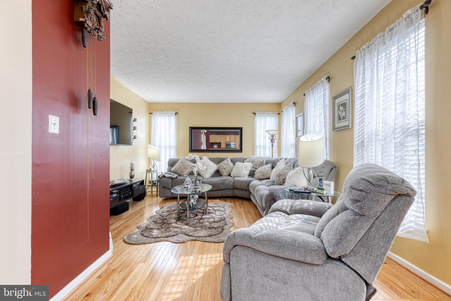 2970 SIWANOY Dr EDGEWOOD, MD 21040