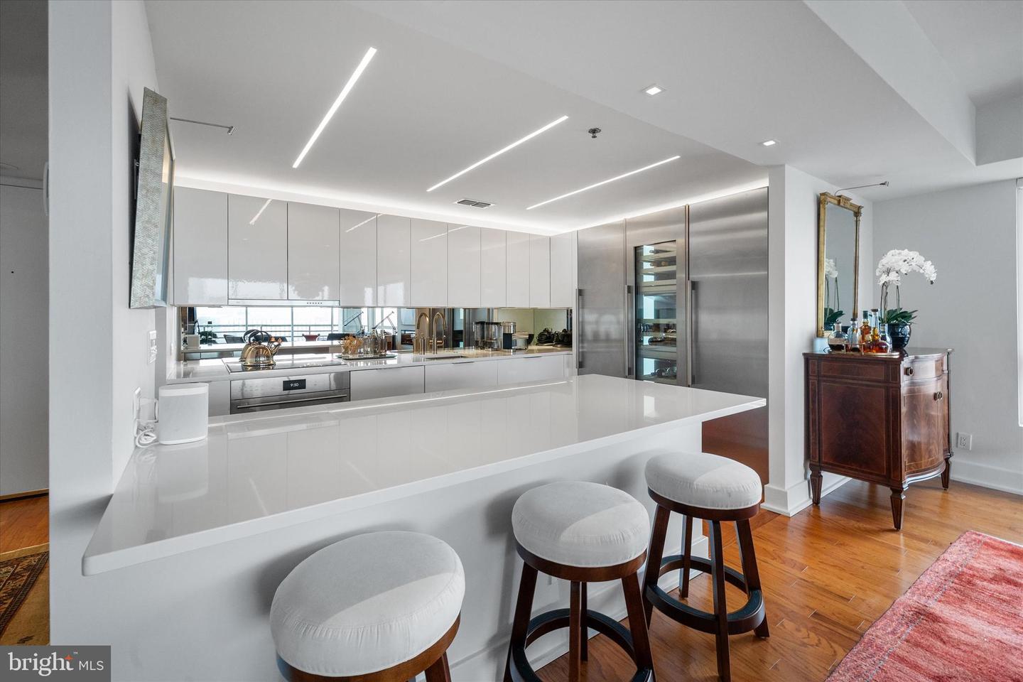 1100 LOVERING Ave #802 WILMINGTON, DE 19806