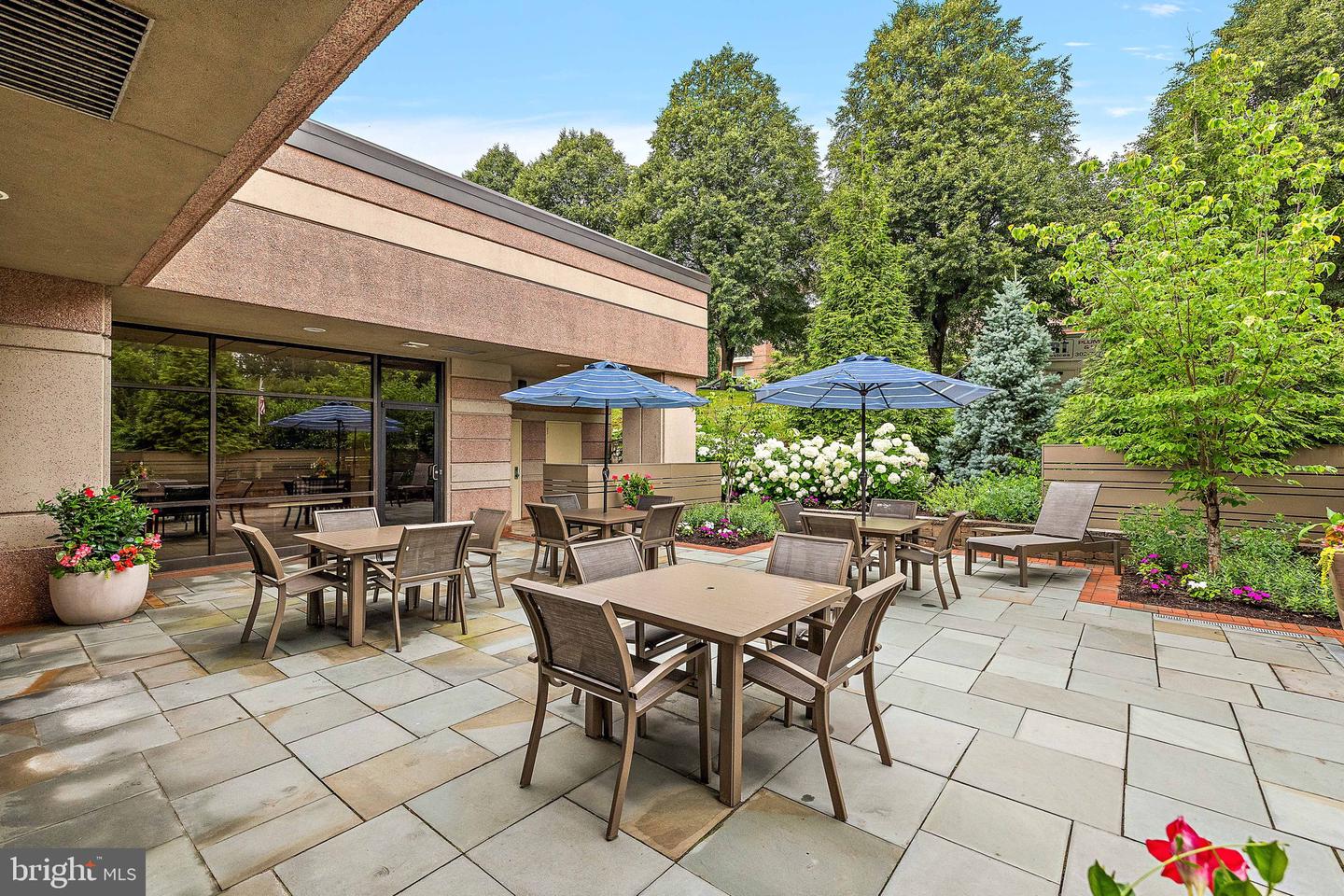 1100 LOVERING Ave #802 WILMINGTON, DE 19806