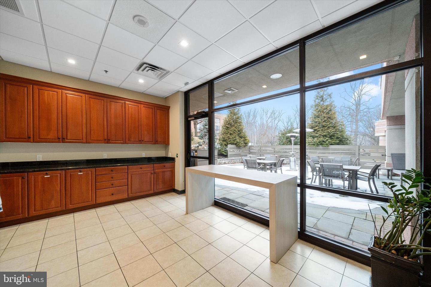 1100 LOVERING Ave #802 WILMINGTON, DE 19806