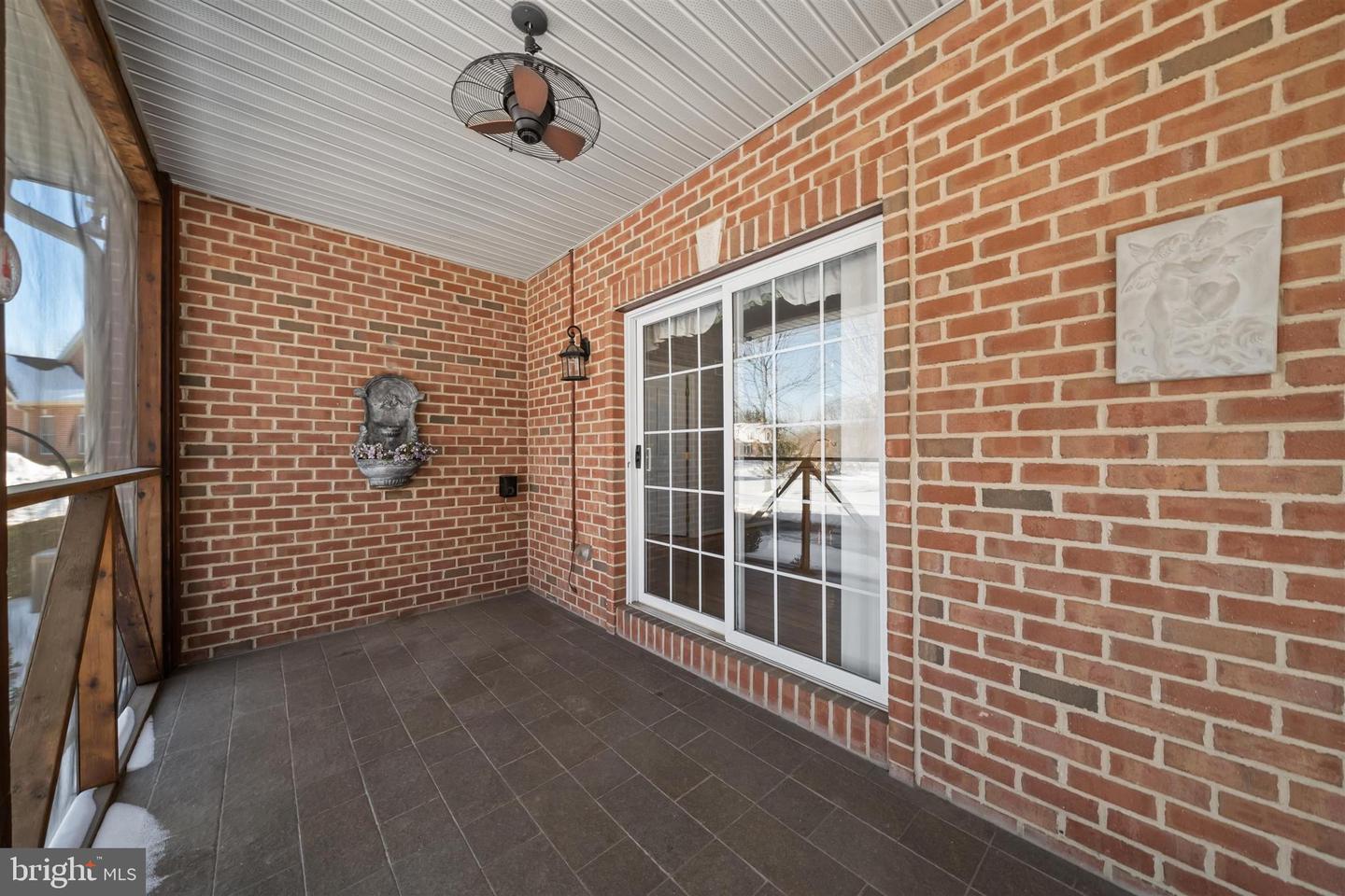 26 LYNTHWAITE FARM Ln WILMINGTON, DE 19803