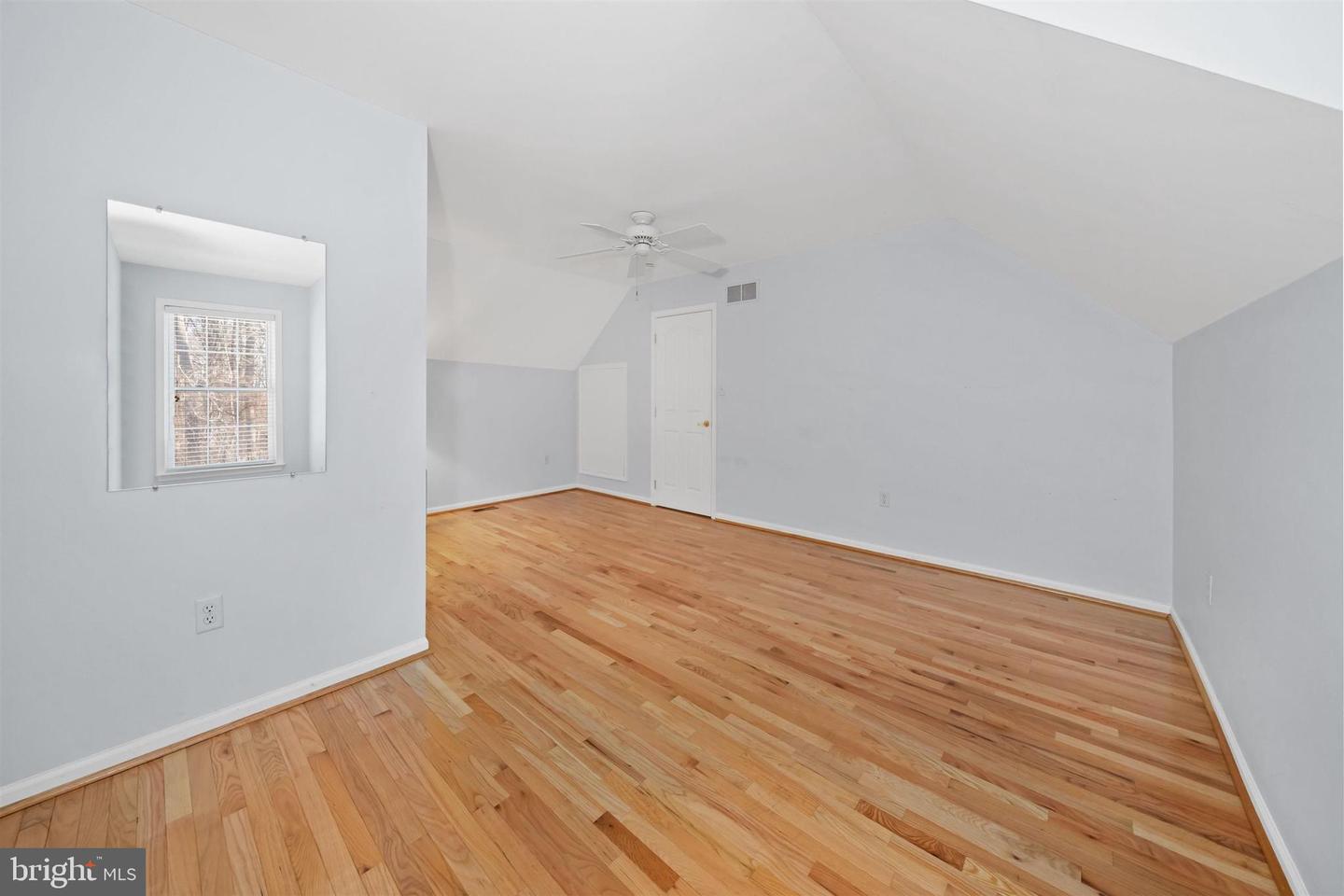 26 LYNTHWAITE FARM Ln WILMINGTON, DE 19803