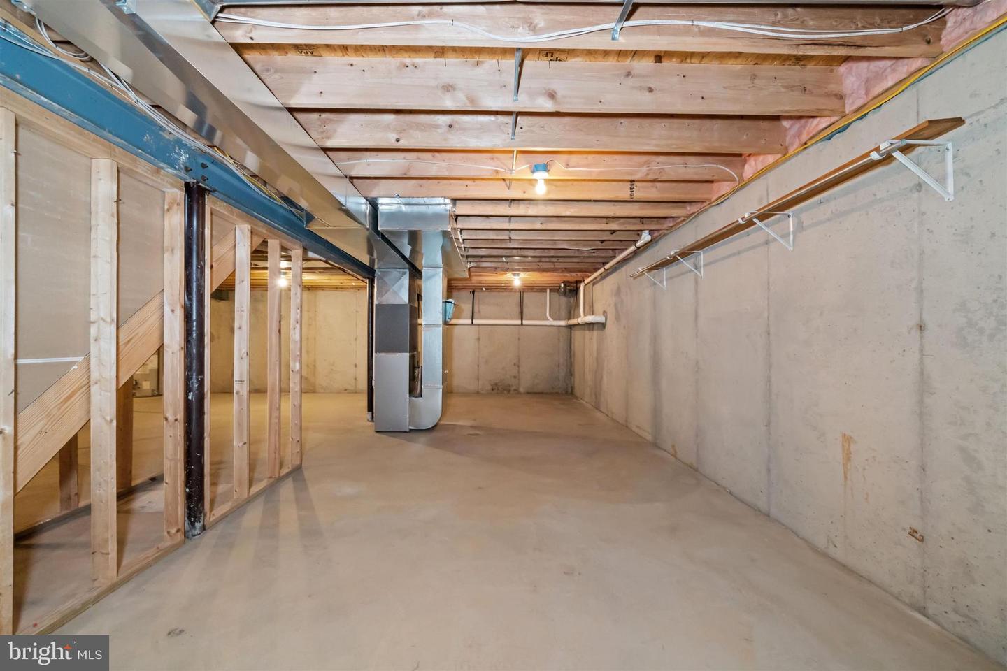 26 LYNTHWAITE FARM Ln WILMINGTON, DE 19803