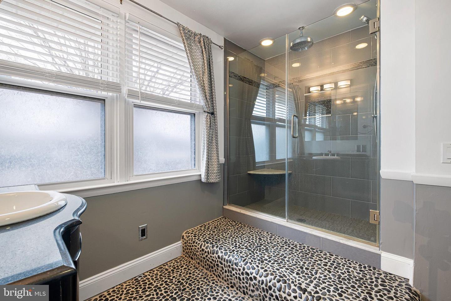 3214 ADDISON Dr WILMINGTON, DE 19808