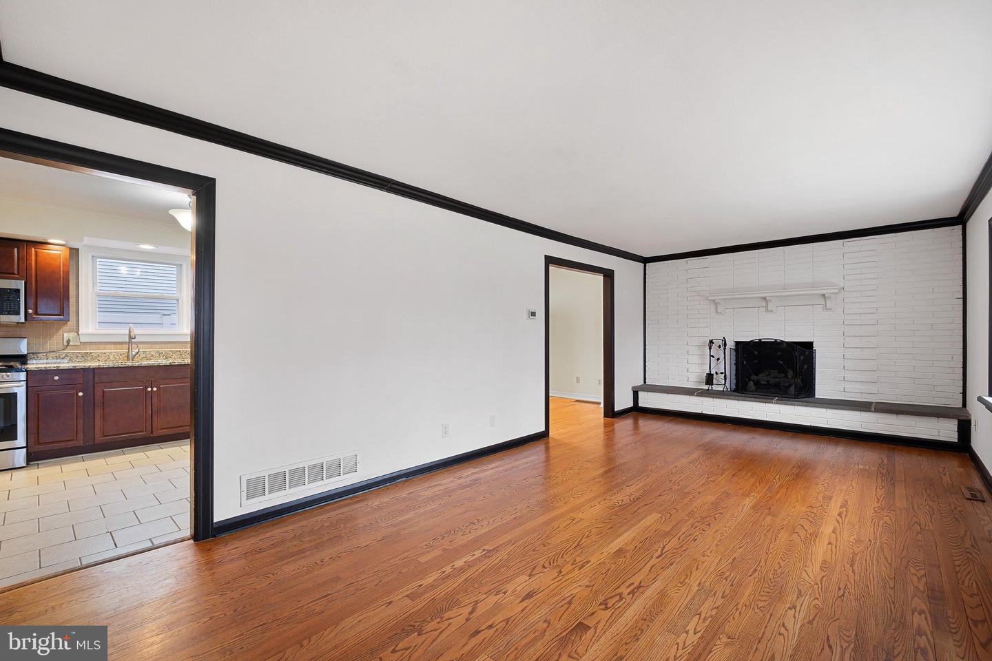 3214 ADDISON Dr WILMINGTON, DE 19808