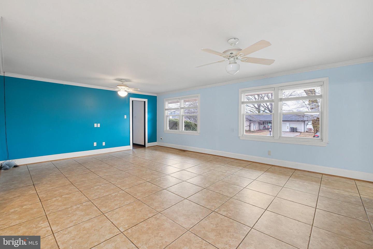 3214 ADDISON Dr WILMINGTON, DE 19808