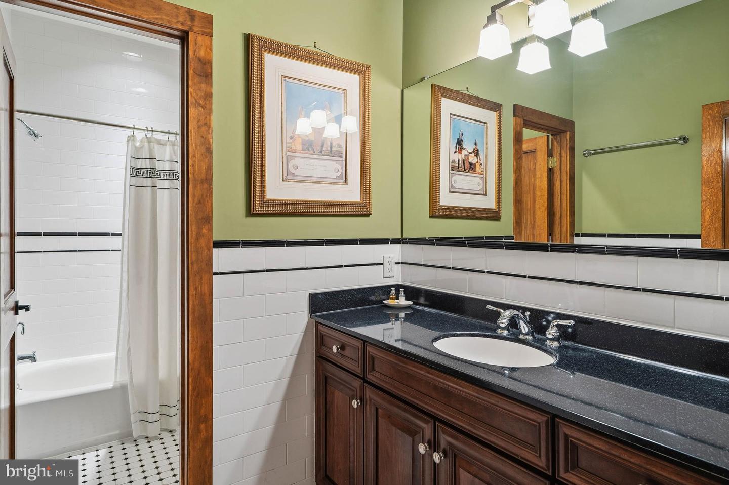 29 ELEANOR LEE Ln E REHOBOTH BEACH, DE 19971