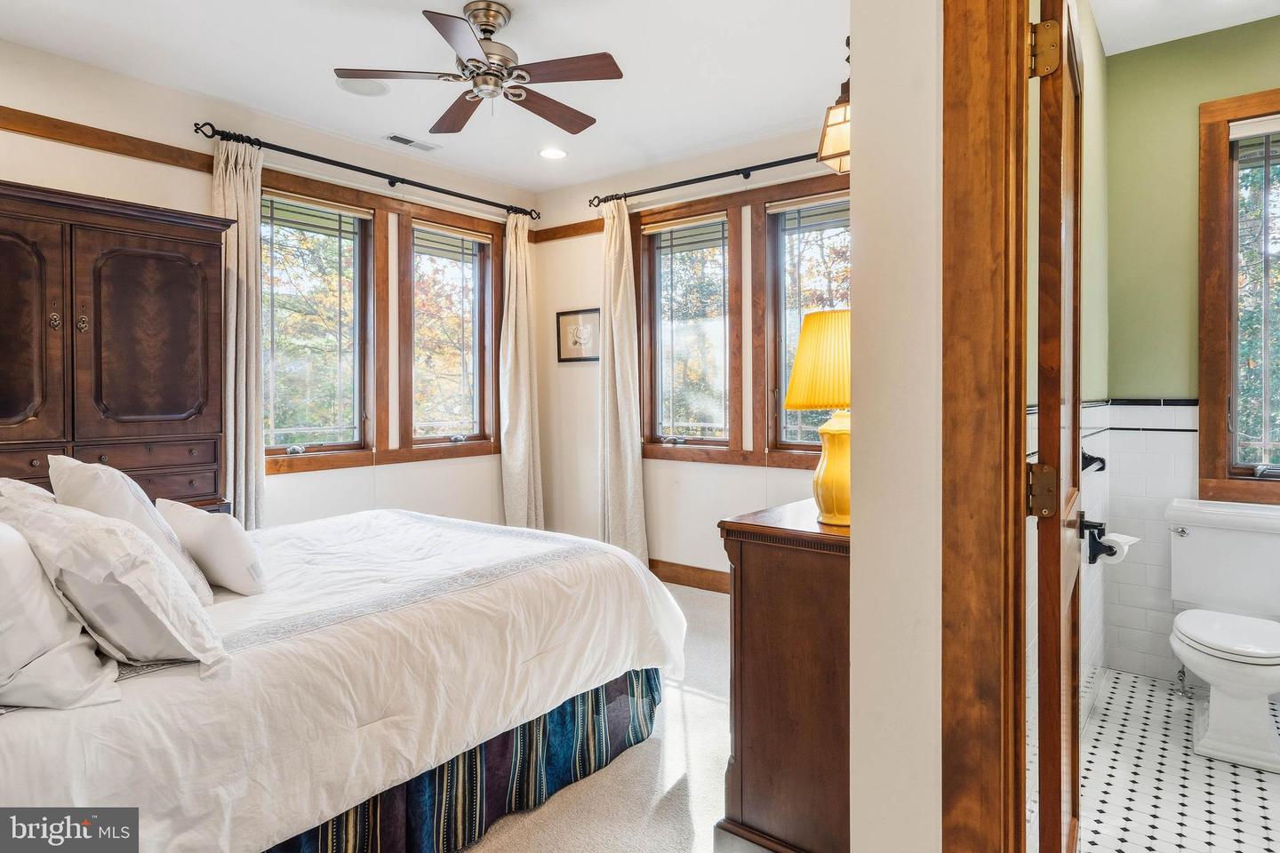 29 ELEANOR LEE Ln E REHOBOTH BEACH, DE 19971