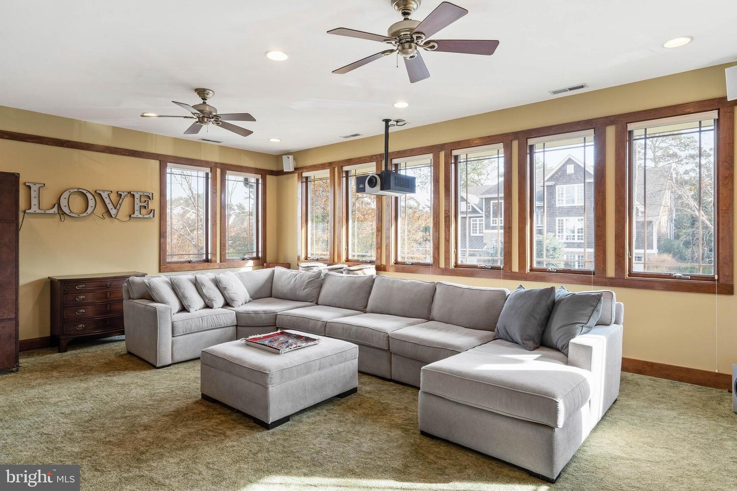 29 ELEANOR LEE Ln E REHOBOTH BEACH, DE 19971